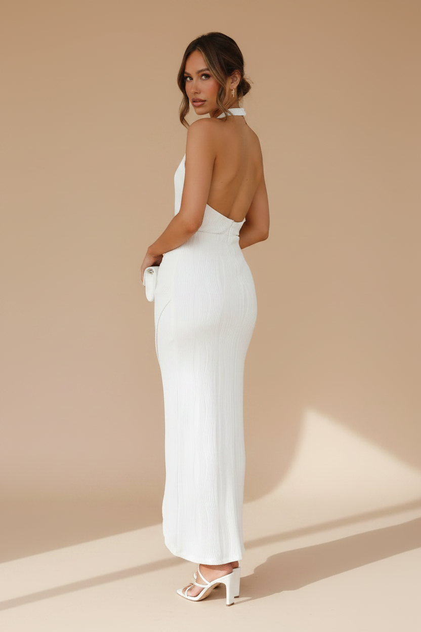 Celia – Vestido Midi Halter Efecto Silueta Blanco